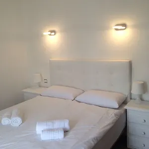 https://hostal-tbaida.balearic-islands.net